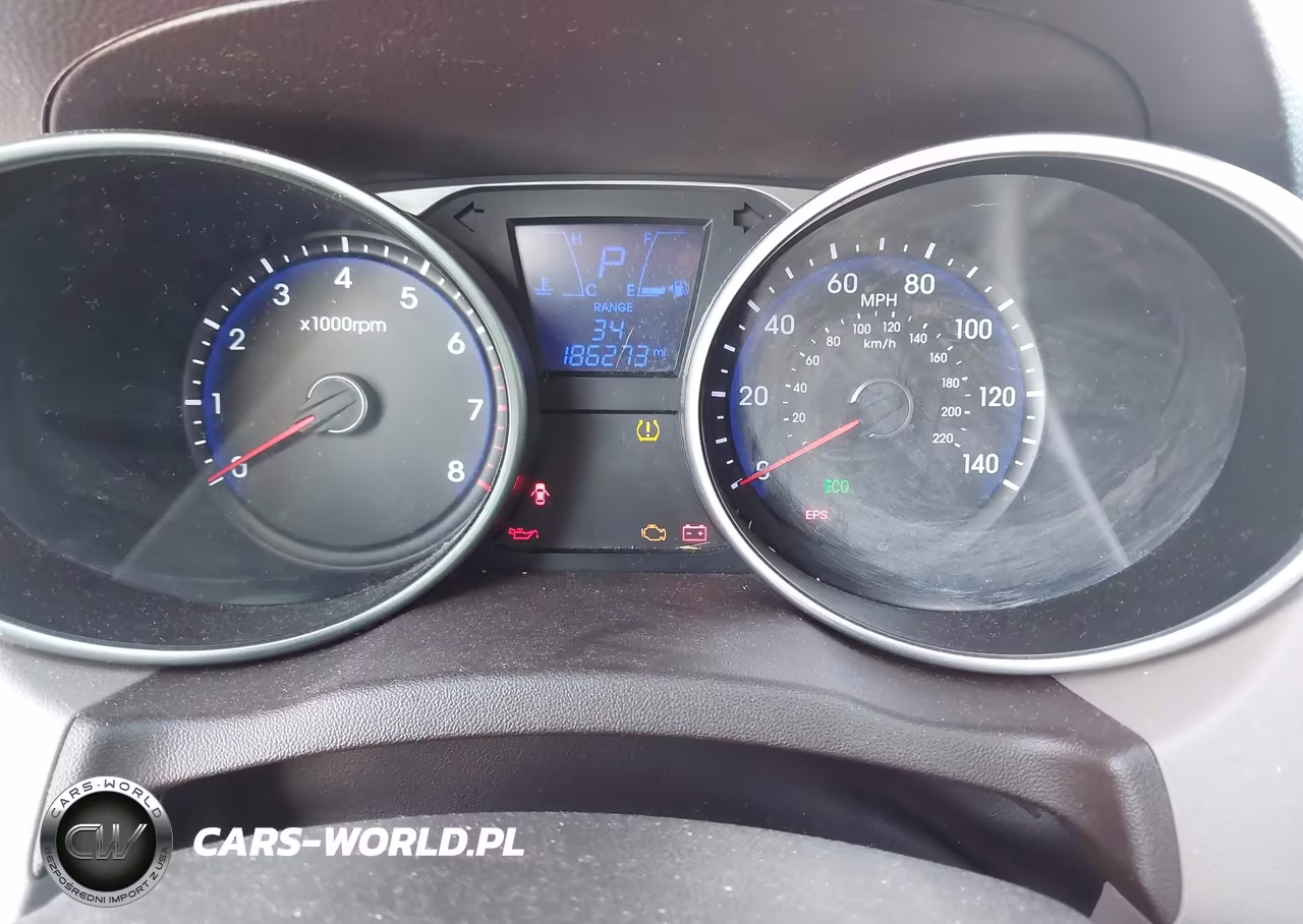 2012 Hyundai Tucson Limited VIN:KM8JU3AC8CU361133 - 7
