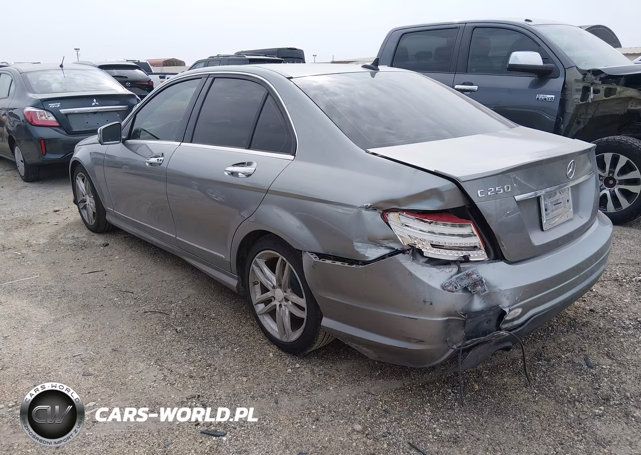 2014 Mercedes-Benz C 250 Sport VIN:WDDGF4HB7ER304915 - 3