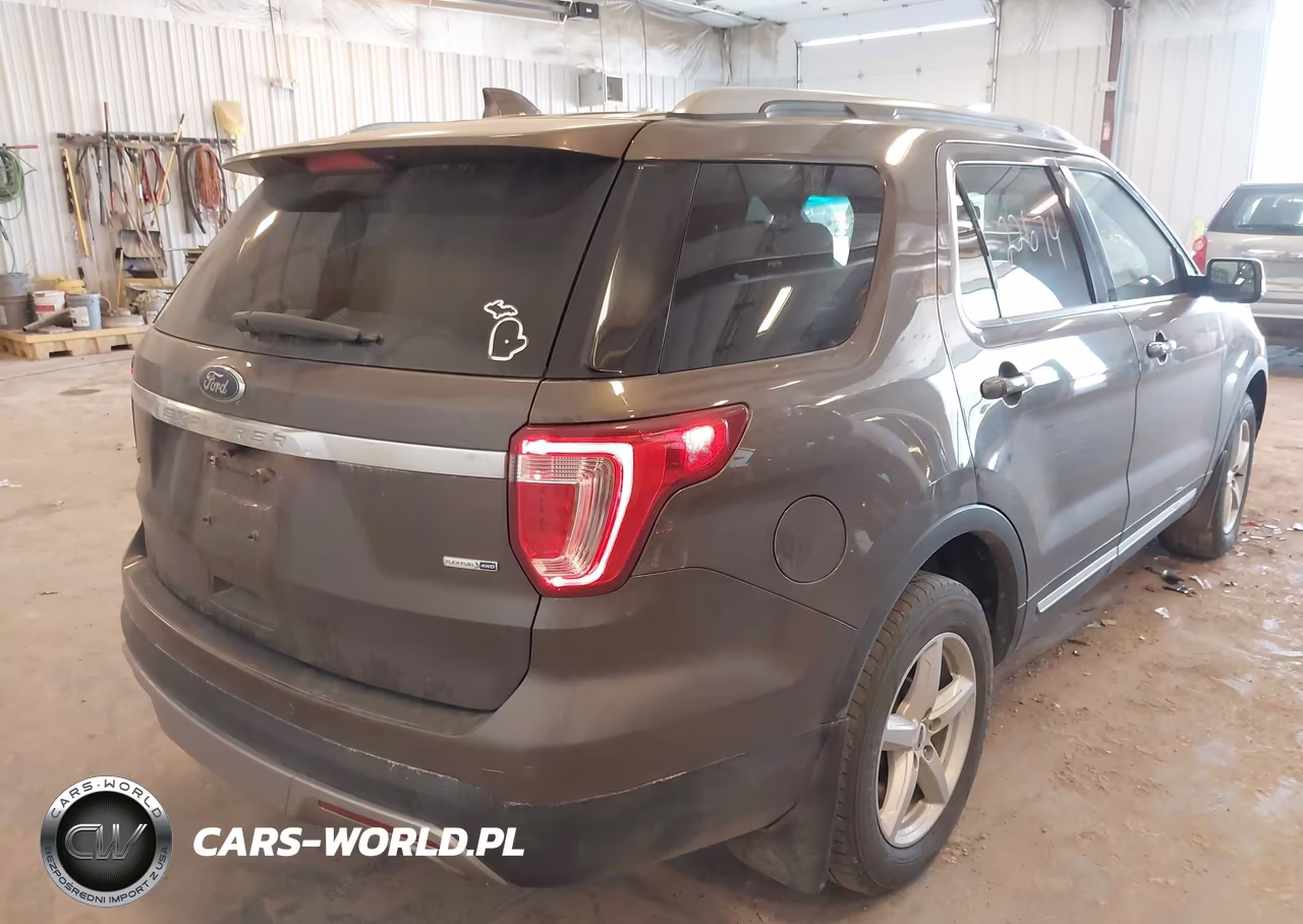 2016 Ford Explorer Xlt VIN:1FM5K8D87GGC65624 - 4