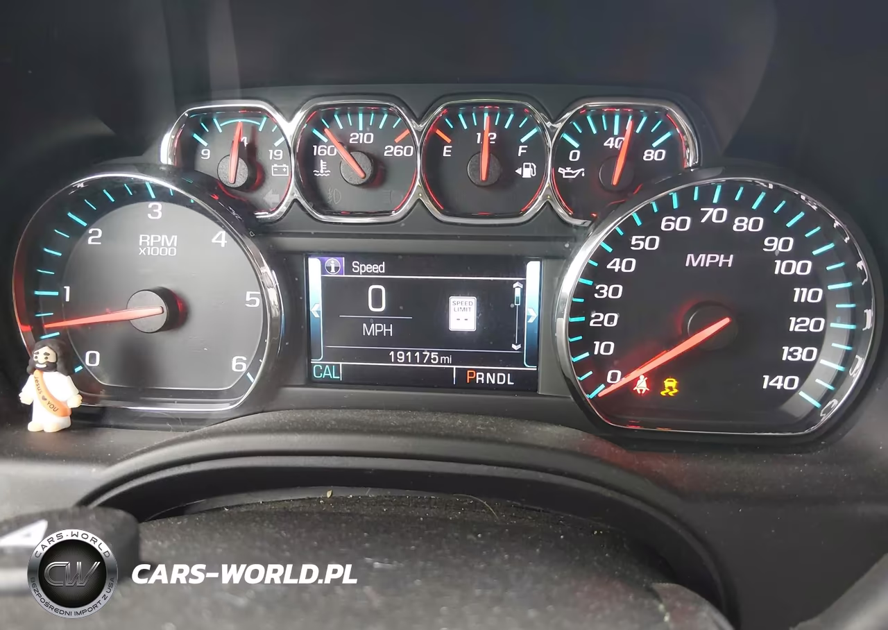 2019 Chevrolet Suburban Lt VIN:1GNSCHKC6KR195761 - 15