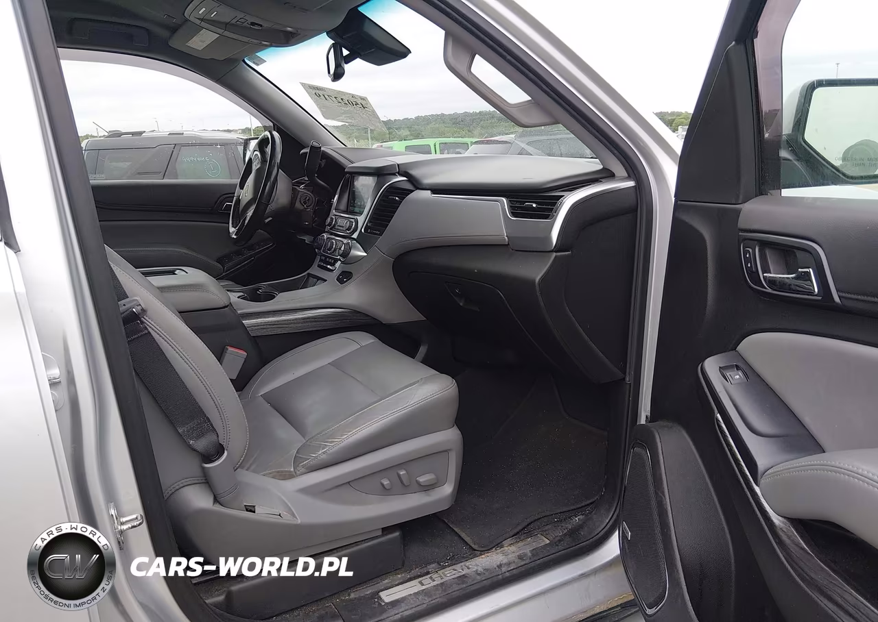 2019 Chevrolet Suburban Lt VIN:1GNSCHKC6KR195761 - 5