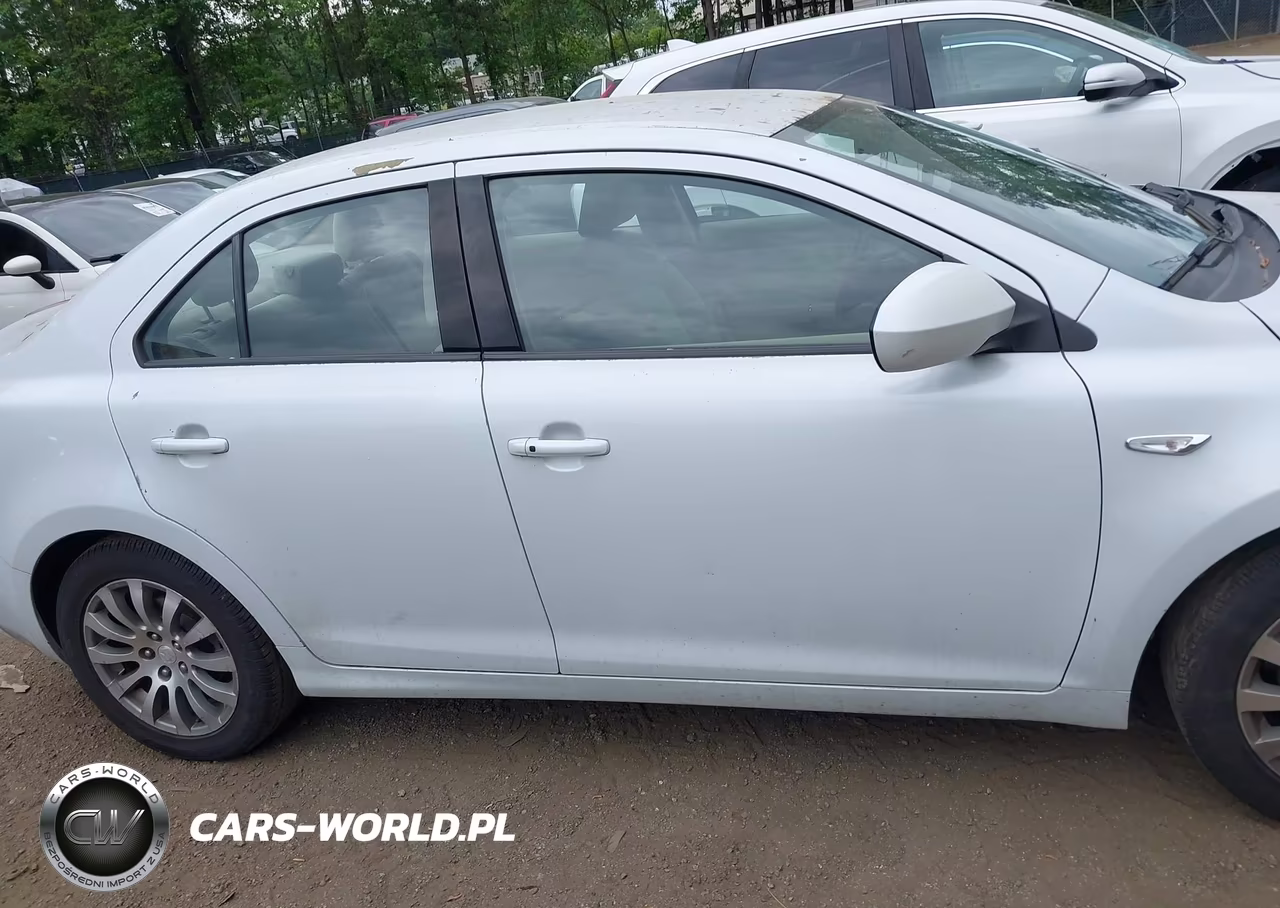 2010 Suzuki Kizashi Se VIN:JS2RE9A30A6100898 - 13