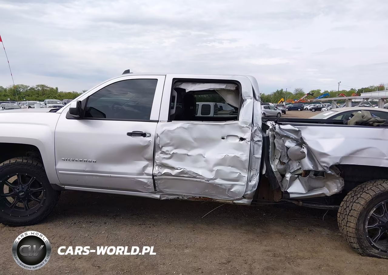2015 Chevrolet Silverado 1500 1Lt VIN:1GCUKREC5FF205127 - 14