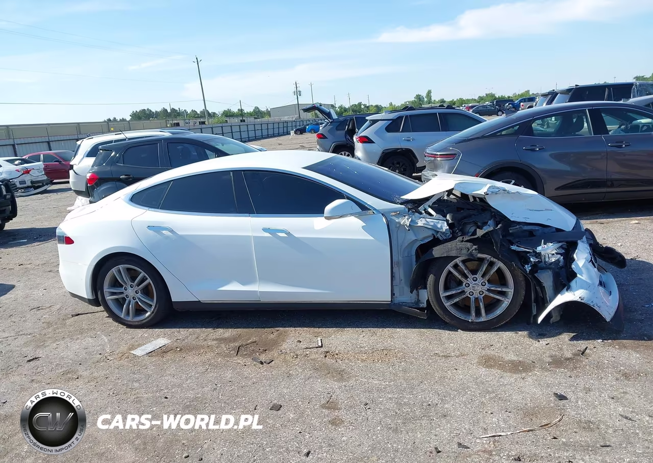 2014 Tesla Model S P85 VIN:5YJSA1H14EFP65276 - 13