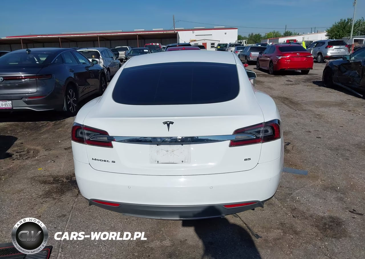 2014 Tesla Model S P85 VIN:5YJSA1H14EFP65276 - 16