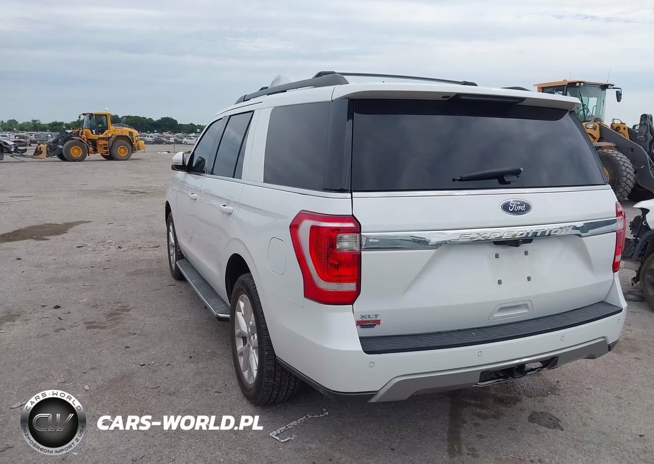 2020 Ford Expedition Xlt VIN:1FMJU1HT2LEA73032 - 3