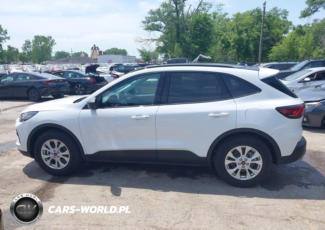 2025 Ford Escape Active VIN:1FMCU0GN2SUB48595 - 14