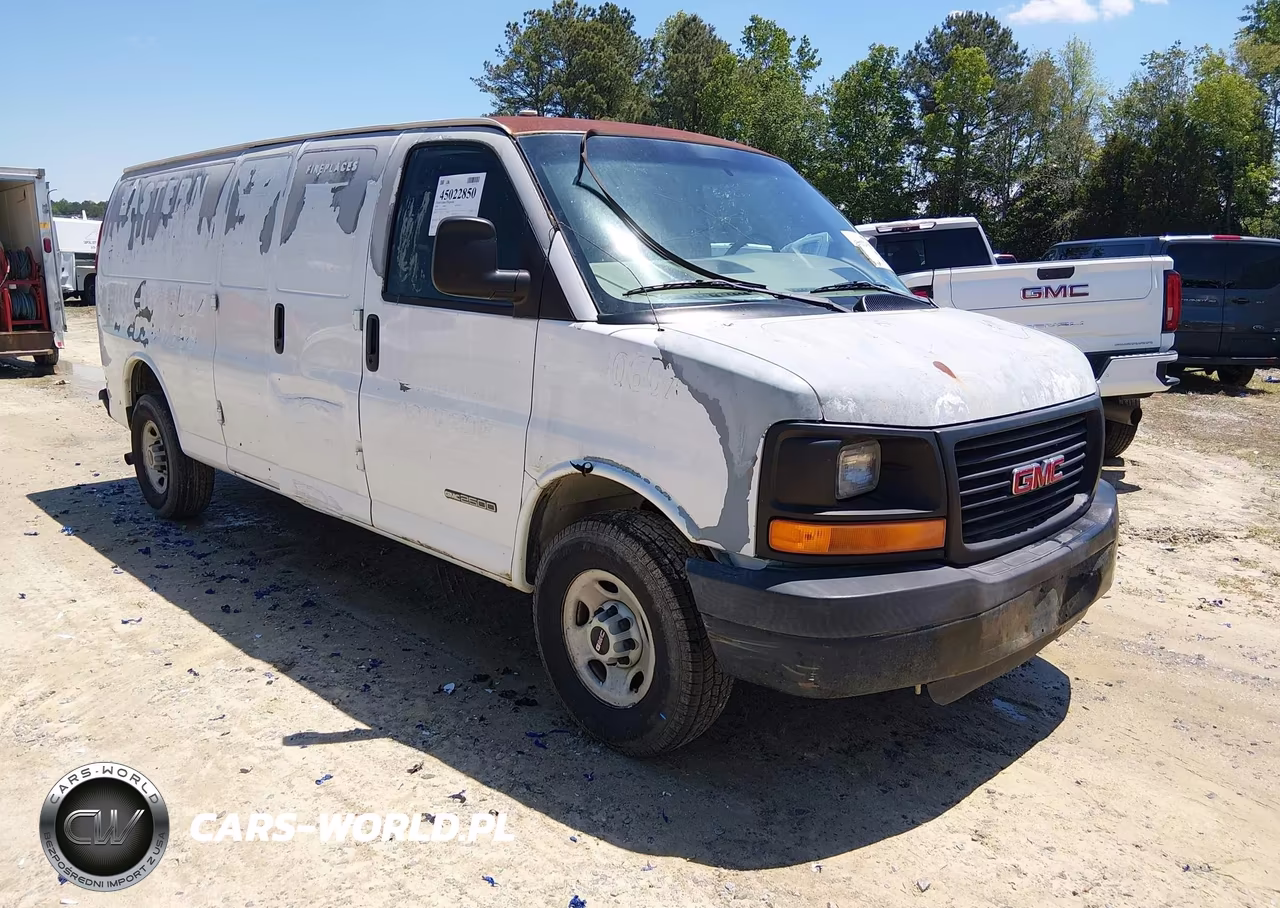 2005 GMC Savana Standard