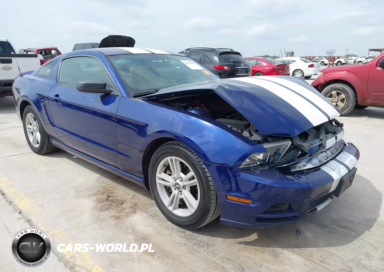 2014 Ford Mustang V6