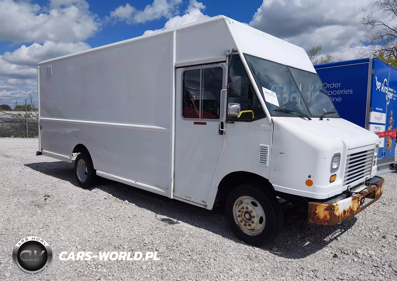 2014 Ford F-59 Commercial Stripped