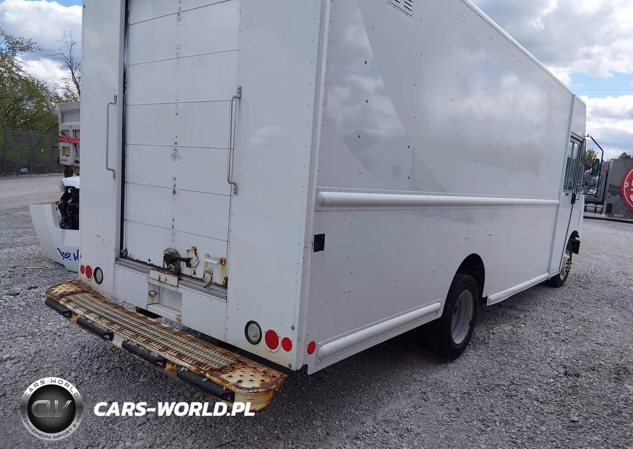 2014 Ford F-59 Commercial Stripped VIN:1F65F5KY8E0A04439 - 4