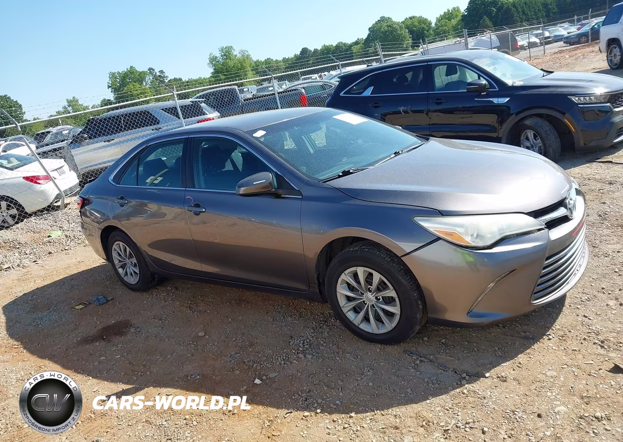 2017 Toyota Camry Le VIN:4T1BF1FK4HU386363 - 13