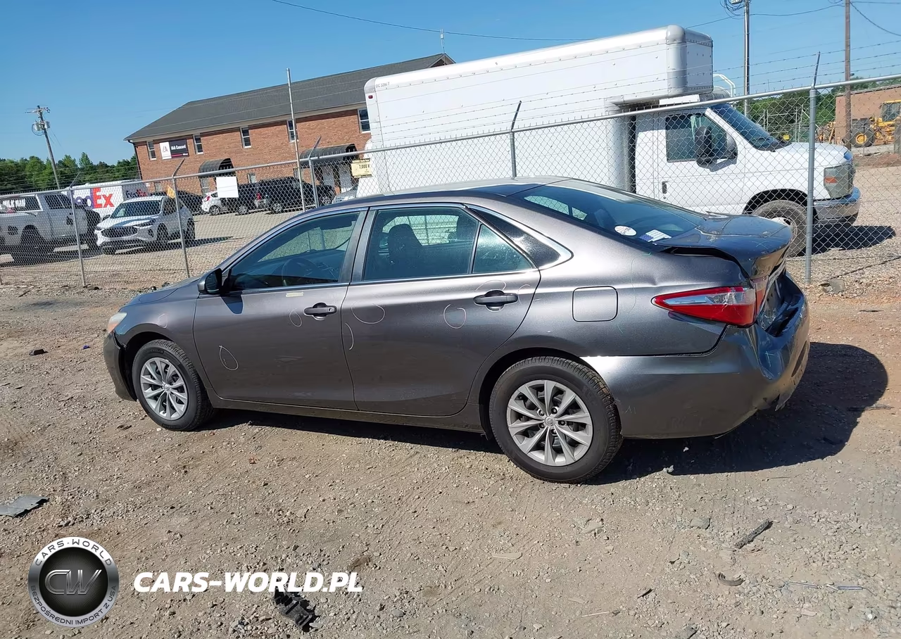 2017 Toyota Camry Le VIN:4T1BF1FK4HU386363 - 14