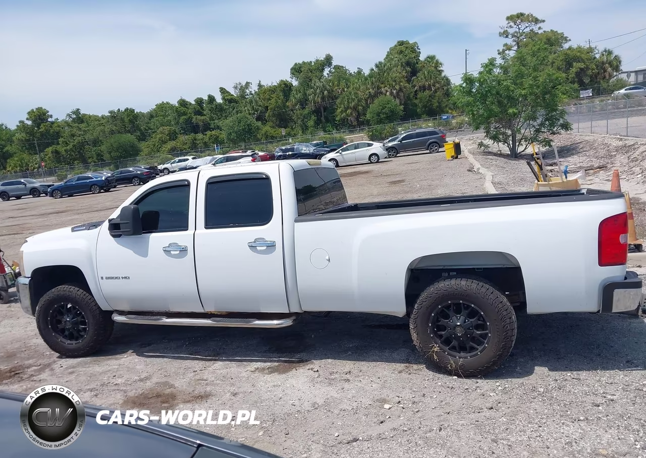 2007 Chevrolet Silverado 3500 Work Truck VIN:1GCHK33627F527818 - 14