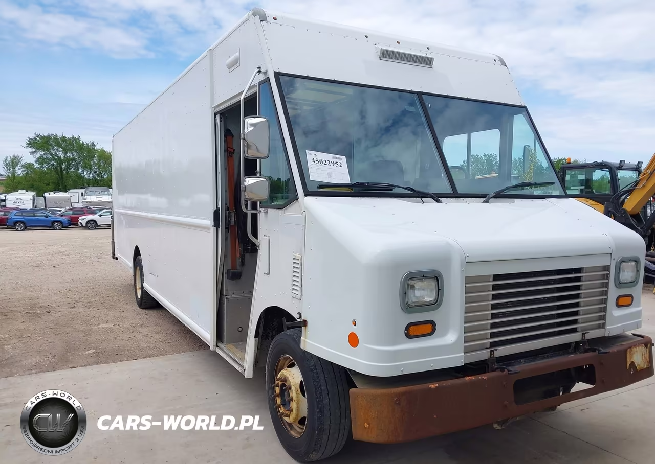 2014 Ford F-59 Commercial Stripped