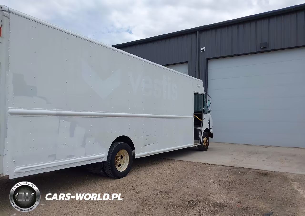 2014 Ford F-59 Commercial Stripped VIN:1F66F5KY2E0A07955 - 4