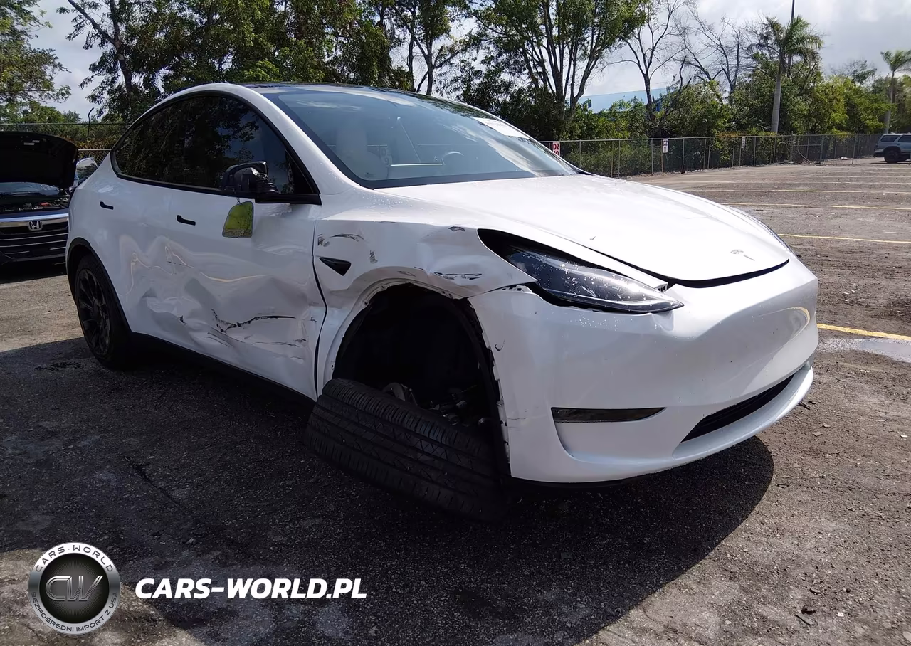 2023 Tesla Model Y Awd-Long Range Dual Motor All-Wheel Drive – zdjęcie 1 z 15