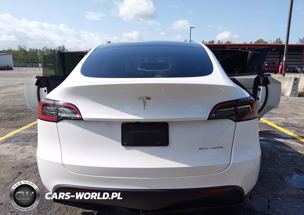 2023 Tesla Model Y Awd-Long Range Dual Motor All-Wheel Drive VIN:7SAYGAEE0PF706313 - 15