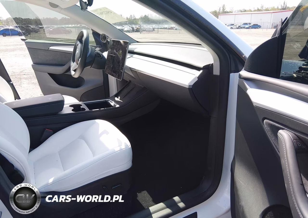 2023 Tesla Model Y Awd-Long Range Dual Motor All-Wheel Drive VIN:7SAYGAEE0PF706313 - 5