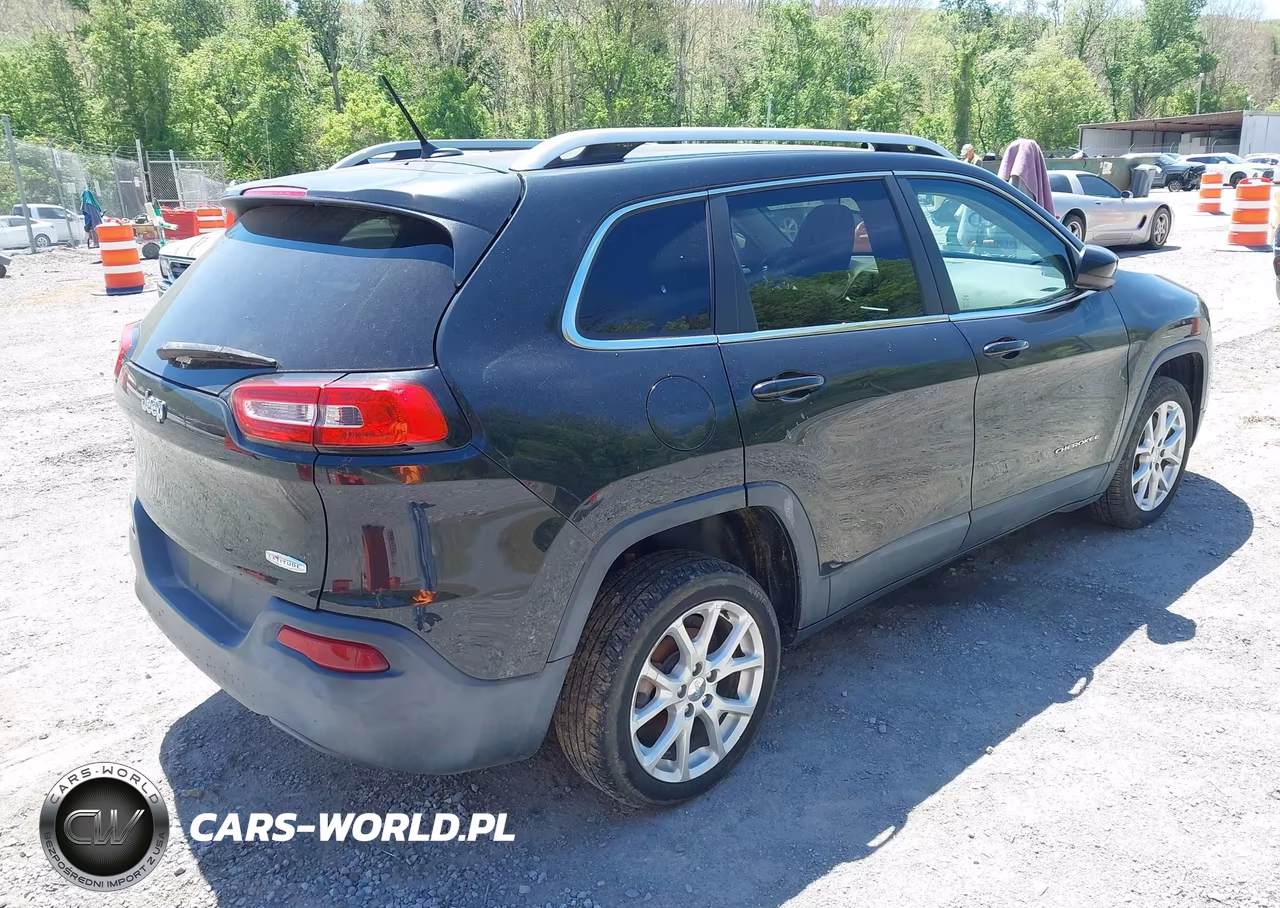2014 Jeep Cherokee Latitude VIN:1C4PJLCB7EW143171 - 4