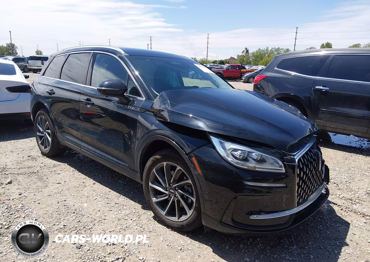 2023 Lincoln Corsair Grand Touring – zdjęcie 1 z 16