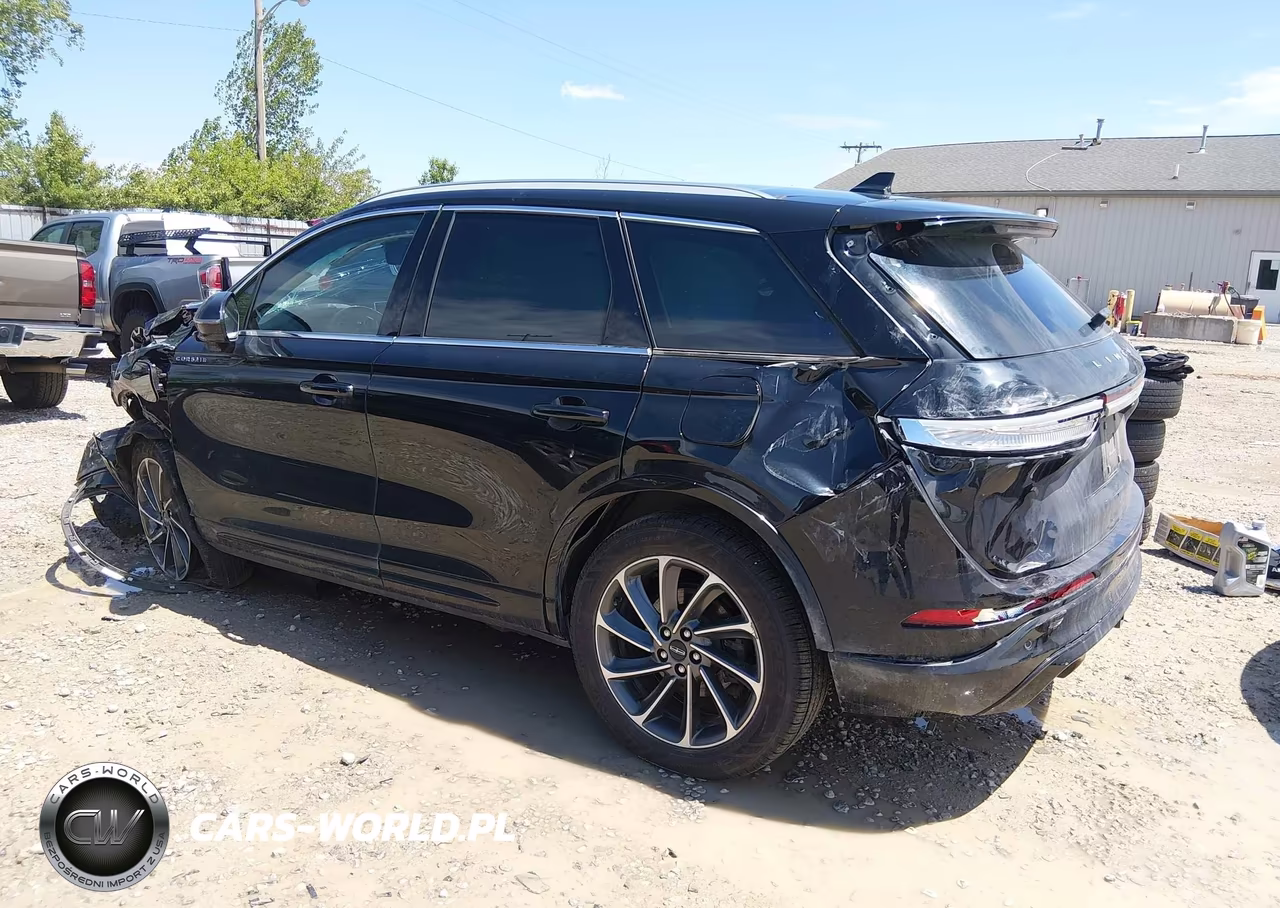 2023 Lincoln Corsair Grand Touring VIN:5LMTJ5DZ2PUL18973 - 3