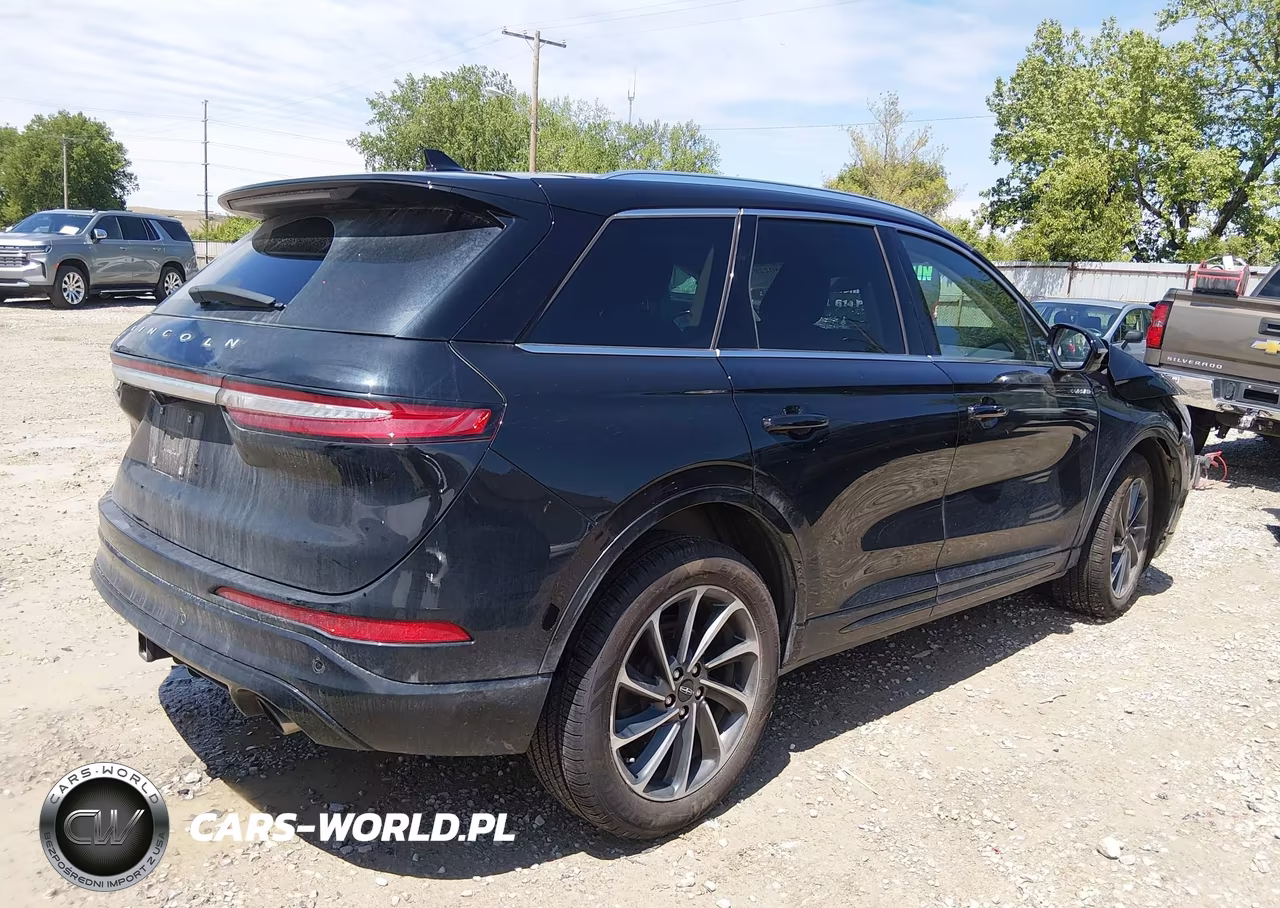 2023 Lincoln Corsair Grand Touring VIN:5LMTJ5DZ2PUL18973 - 4