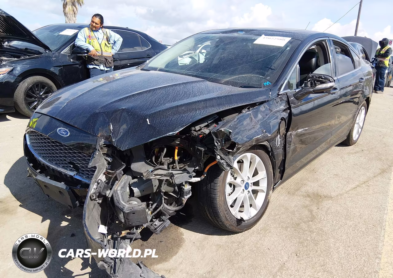 2019 Ford Fusion Energi Titanium VIN:3FA6P0SU0KR232368 - 2