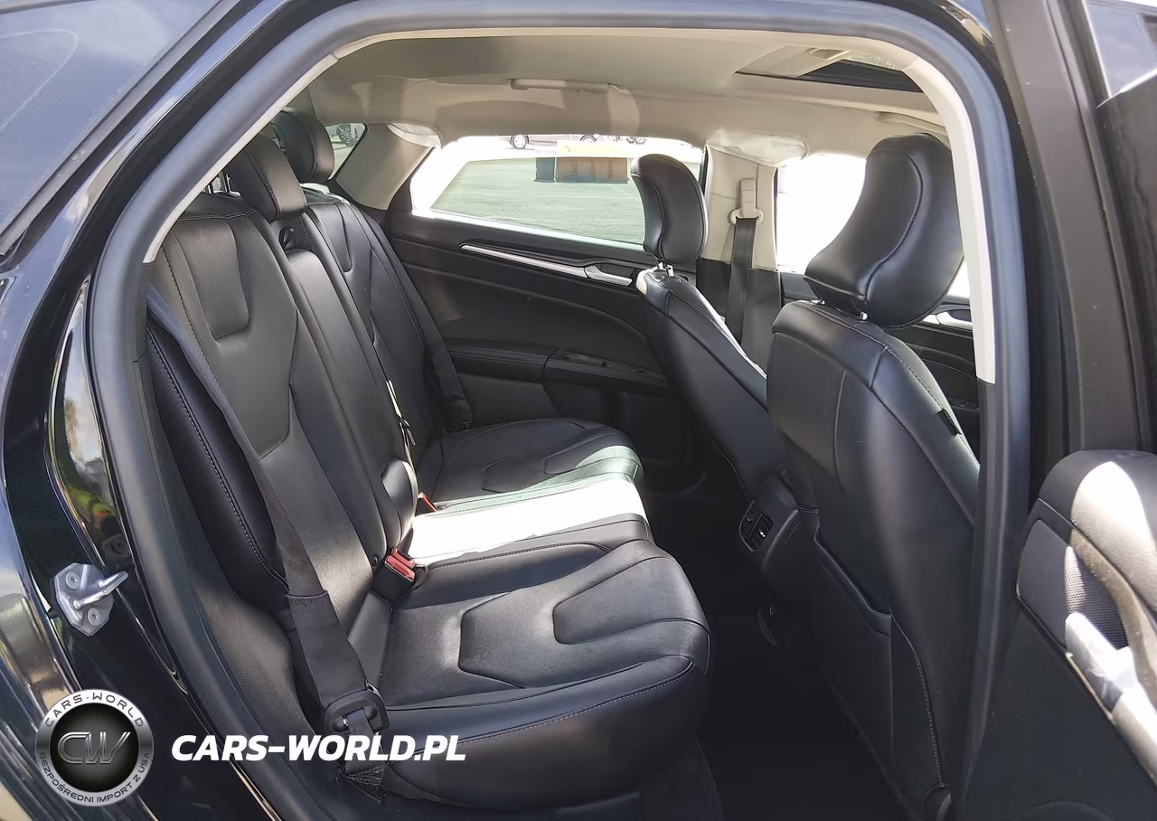 2019 Ford Fusion Energi Titanium VIN:3FA6P0SU0KR232368 - 8