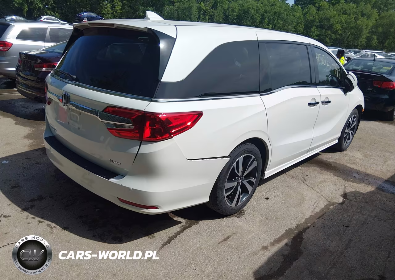 2019 Honda Odyssey Elite VIN:5FNRL6H94KB073686 - 4
