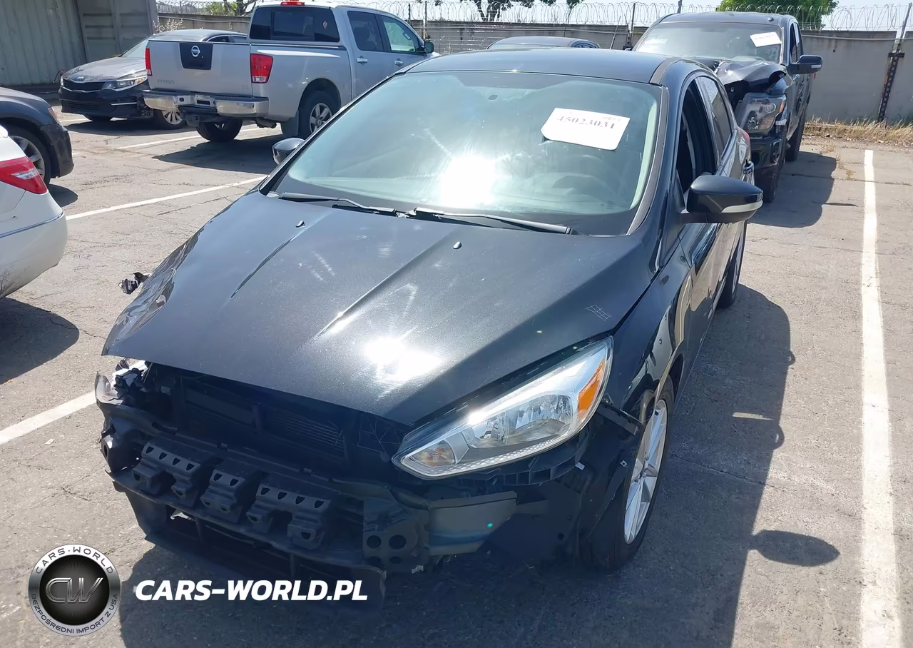 2015 Ford Focus Se VIN:1FADP3K29FL349345 - 2