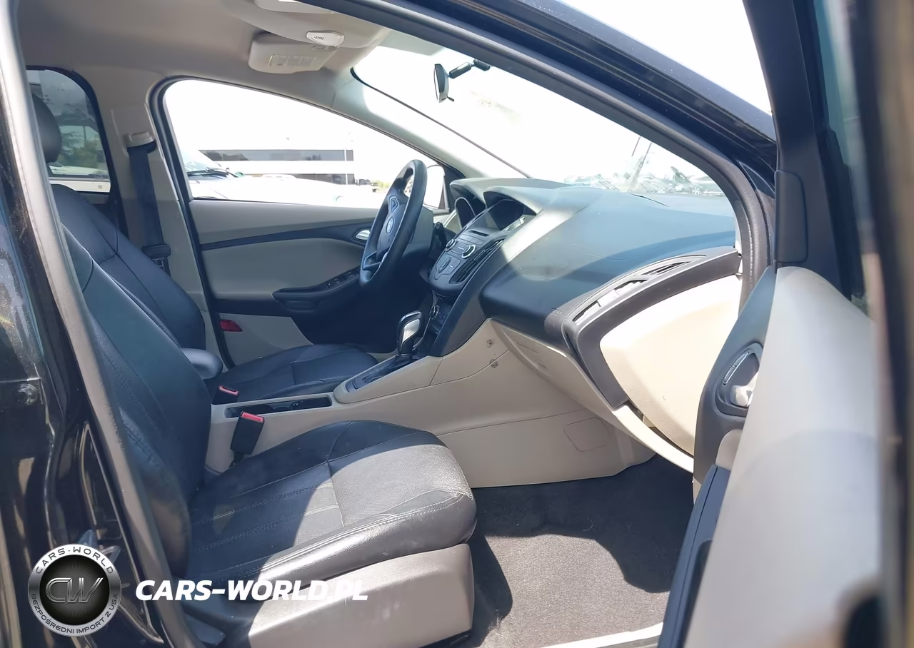 2015 Ford Focus Se VIN:1FADP3K29FL349345 - 5