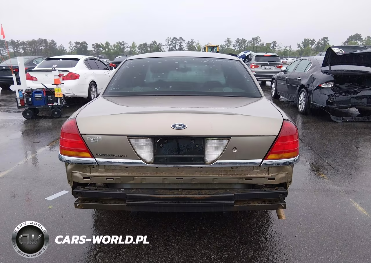 2001 Ford Crown Victoria Lx VIN:2FAFP74WX1X103139 - 16