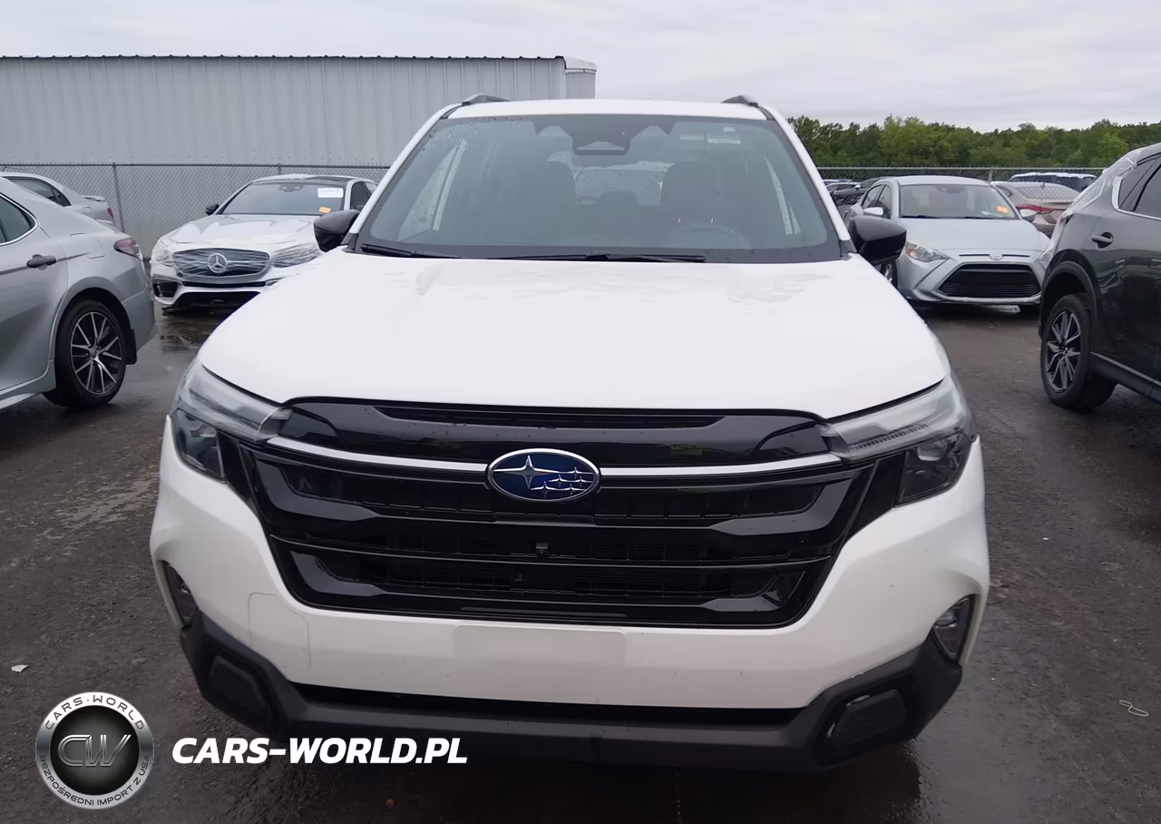 2025 Subaru Forester Touring VIN:JF2SLDTC1SH449786 - 12