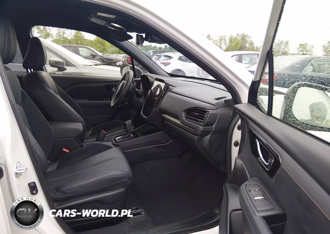 2025 Subaru Forester Touring VIN:JF2SLDTC1SH449786 - 5