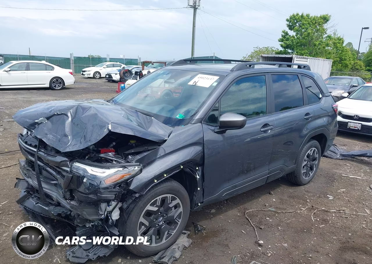 2025 Subaru Forester Premium VIN:JF2SLDDC8SH613369 - 2