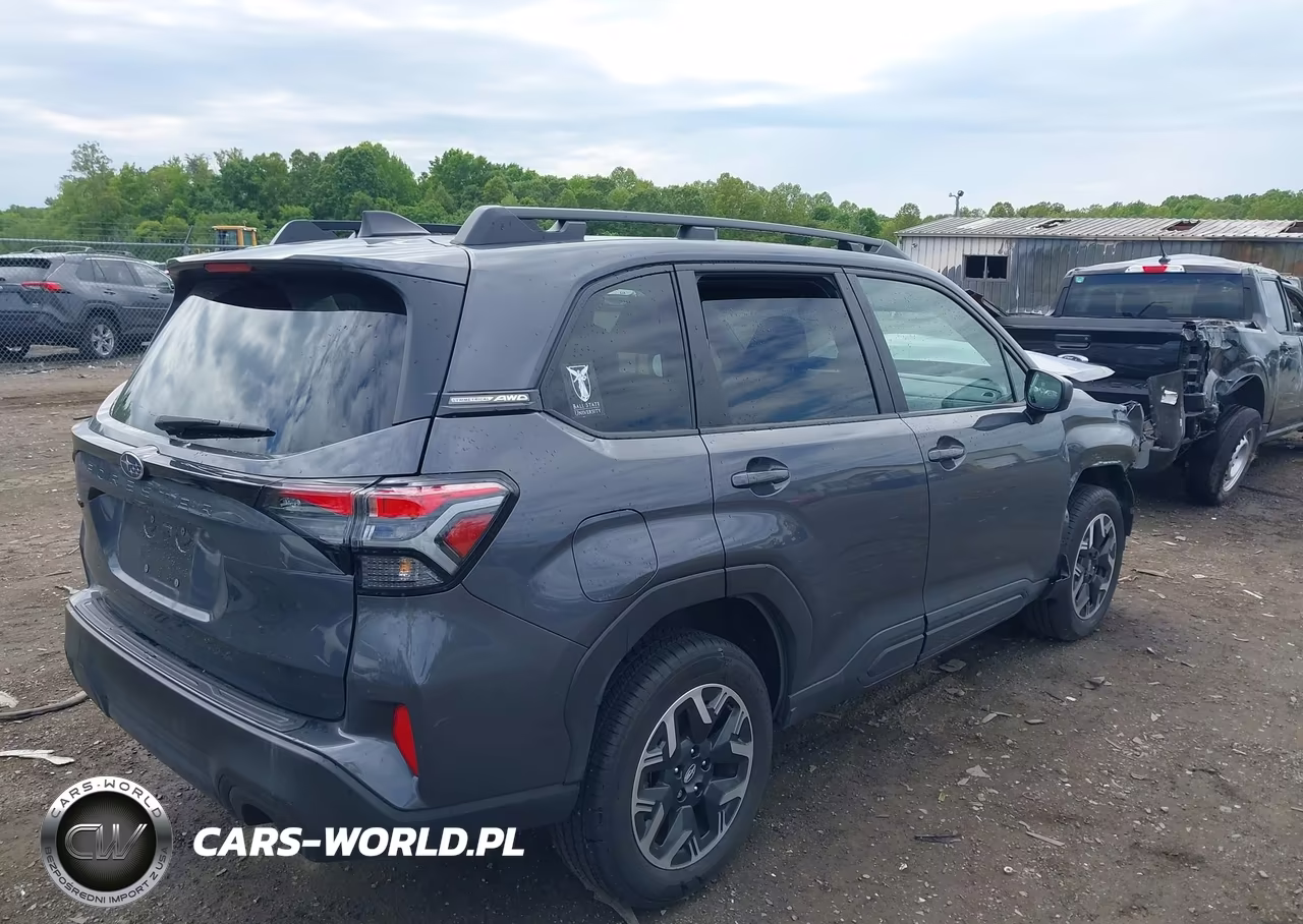 2025 Subaru Forester Premium VIN:JF2SLDDC8SH613369 - 4