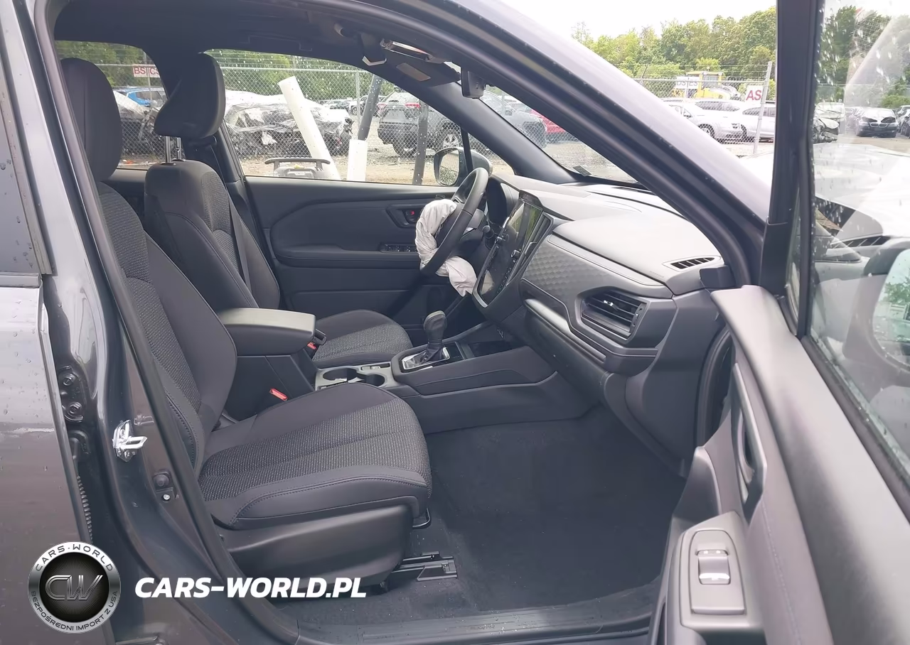 2025 Subaru Forester Premium VIN:JF2SLDDC8SH613369 - 5