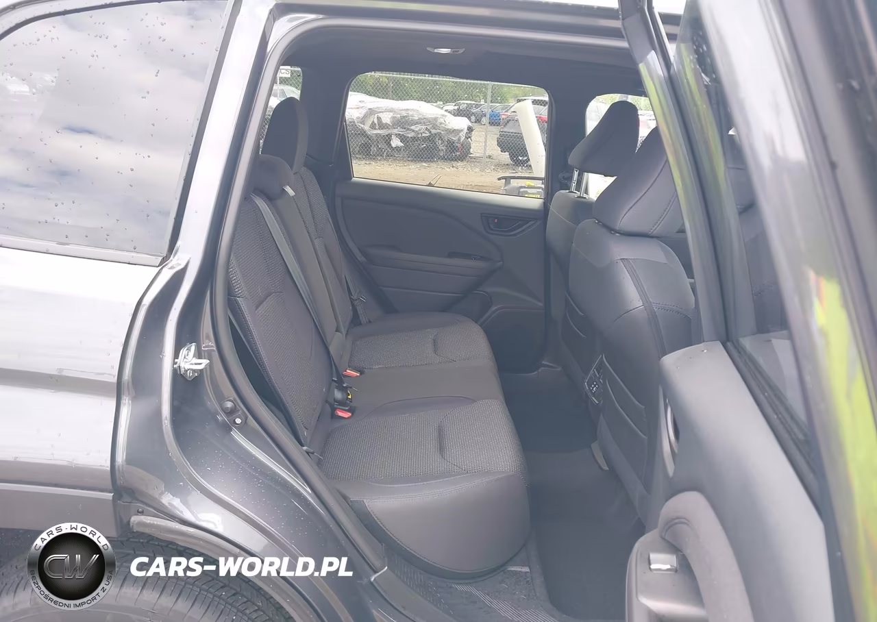 2025 Subaru Forester Premium VIN:JF2SLDDC8SH613369 - 8