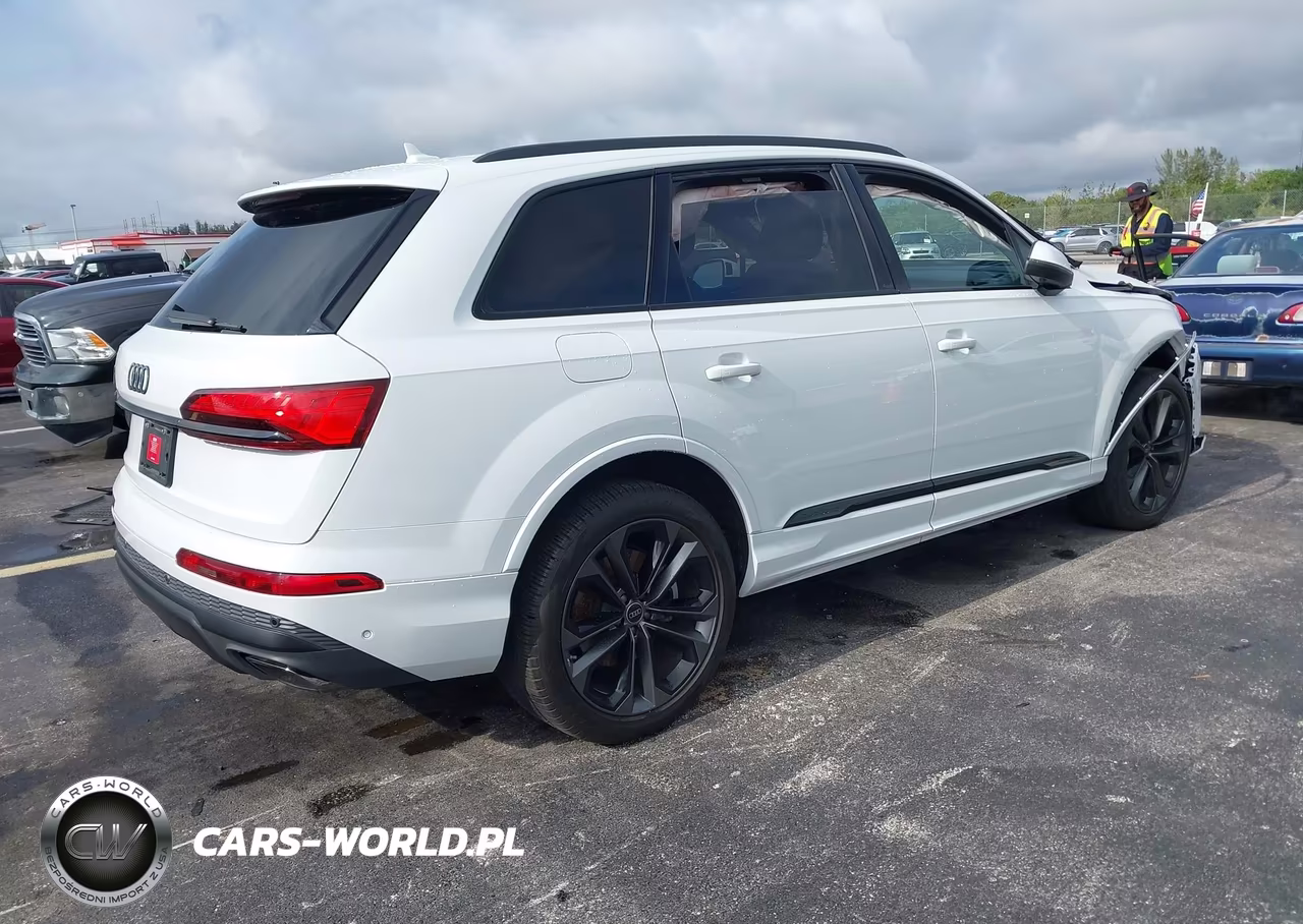 2025 Audi Q7 Premium Plus 55 Tfsi Quattro Tiptronic VIN:WA1LVBF78SD011185 - 4