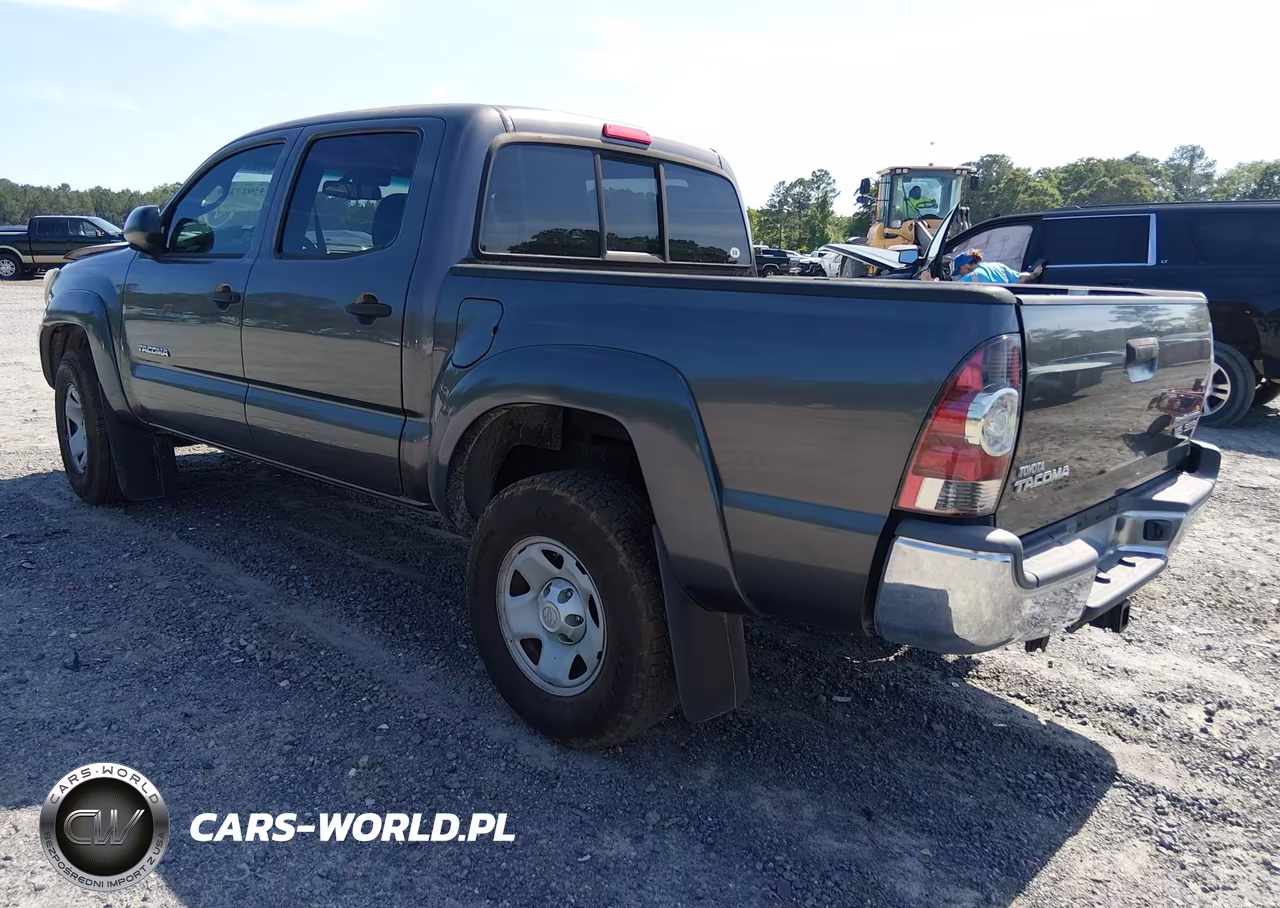 2013 Toyota Tacoma Prerunner V6 VIN:5TFJU4GN8DX048697 - 3