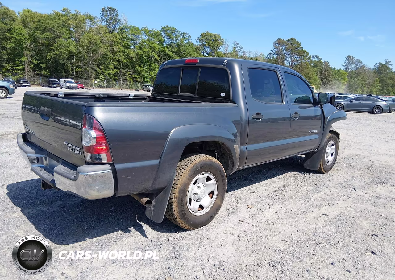 2013 Toyota Tacoma Prerunner V6 VIN:5TFJU4GN8DX048697 - 4