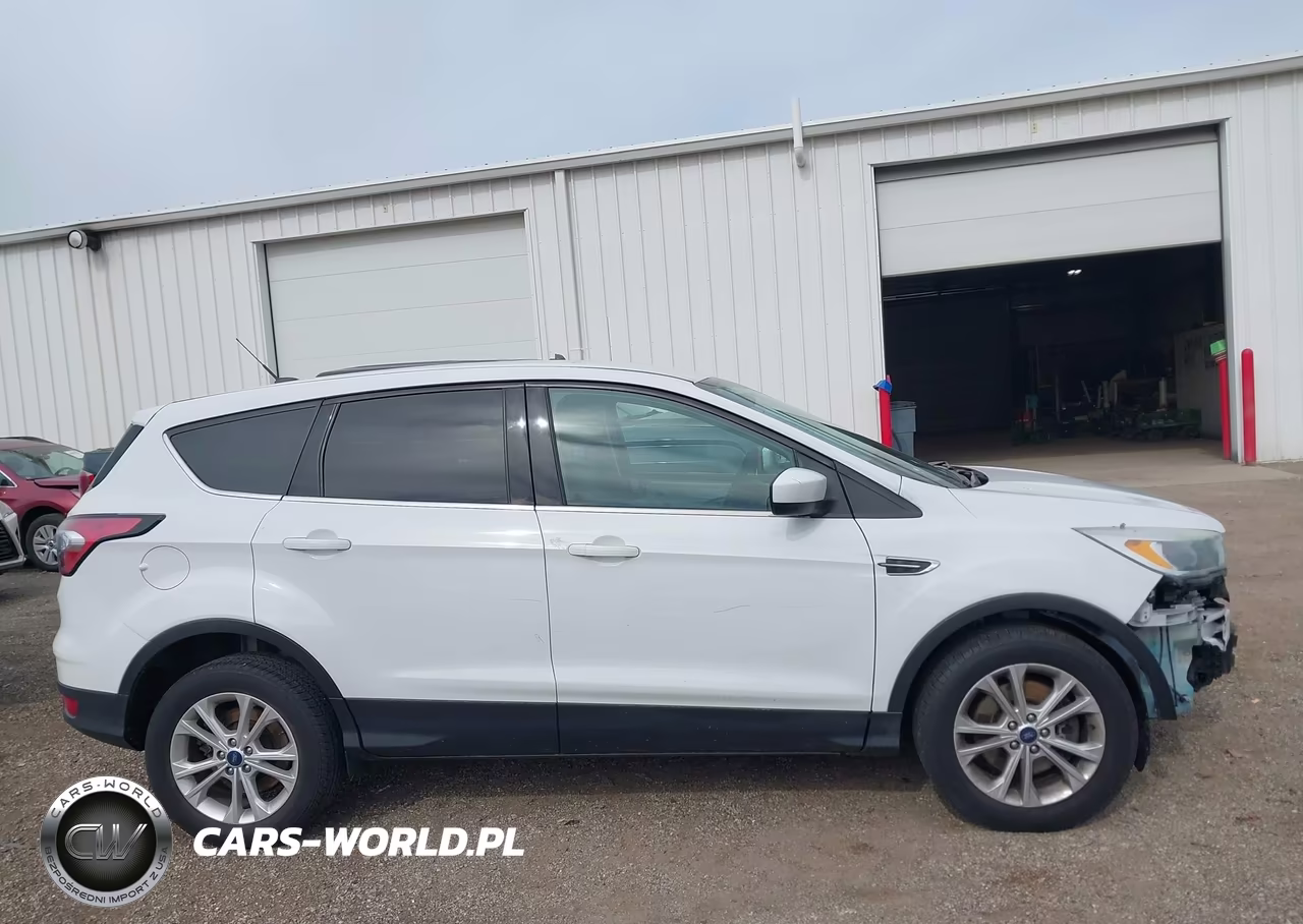 2017 Ford Escape Se VIN:1FMCU9GDXHUD44322 - 14