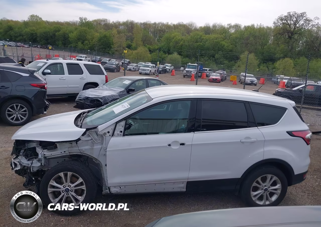 2017 Ford Escape Se VIN:1FMCU9GDXHUD44322 - 15