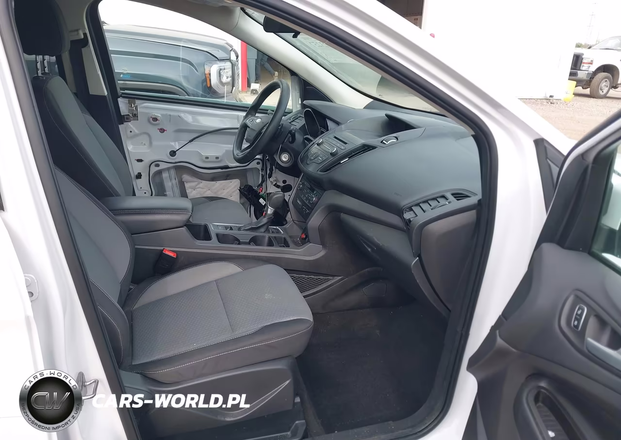2017 Ford Escape Se VIN:1FMCU9GDXHUD44322 - 5