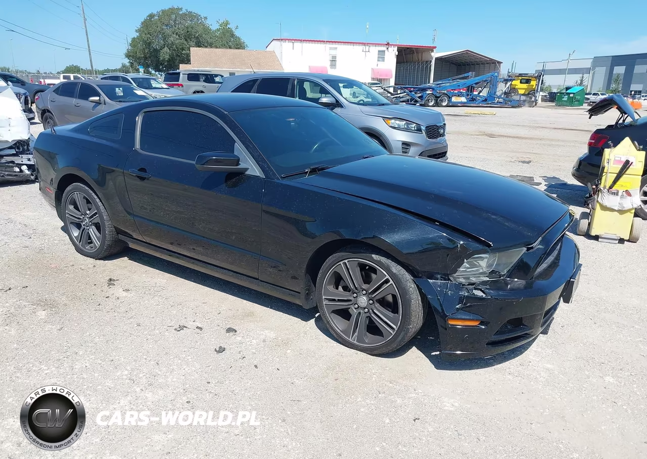 2013 Ford Mustang V6