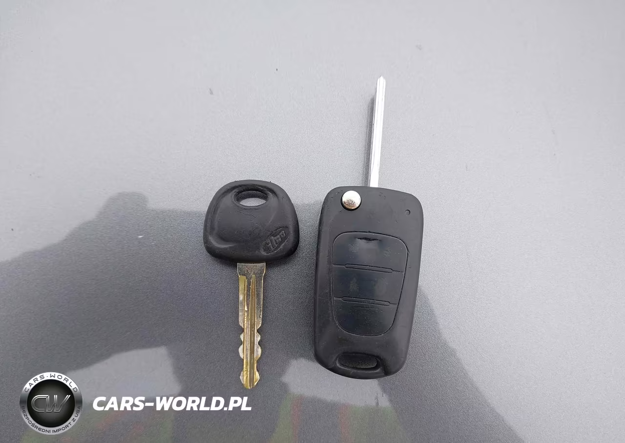 2011 Kia Soul + VIN:KNDJT2A24B7274447 - 11