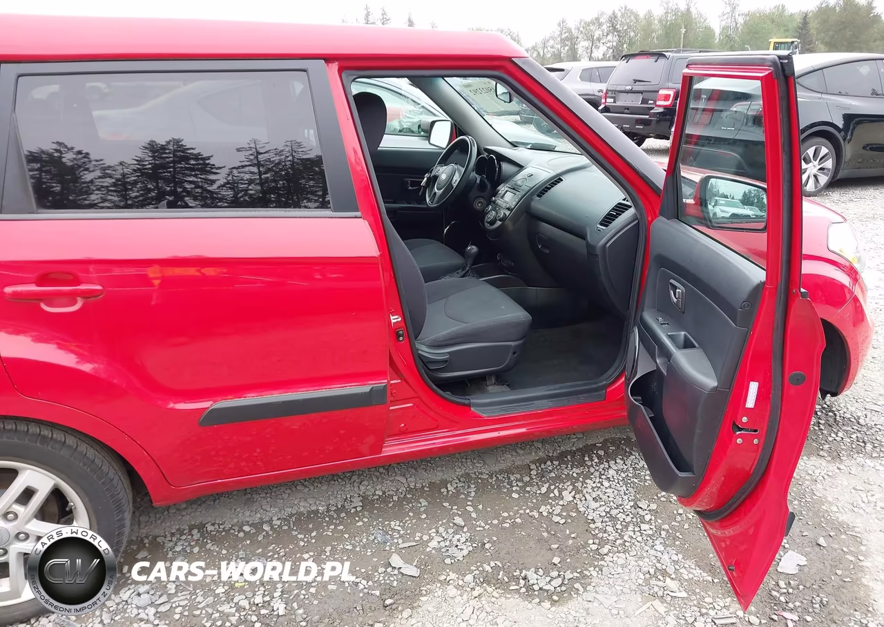 2011 Kia Soul + VIN:KNDJT2A24B7274447 - 5