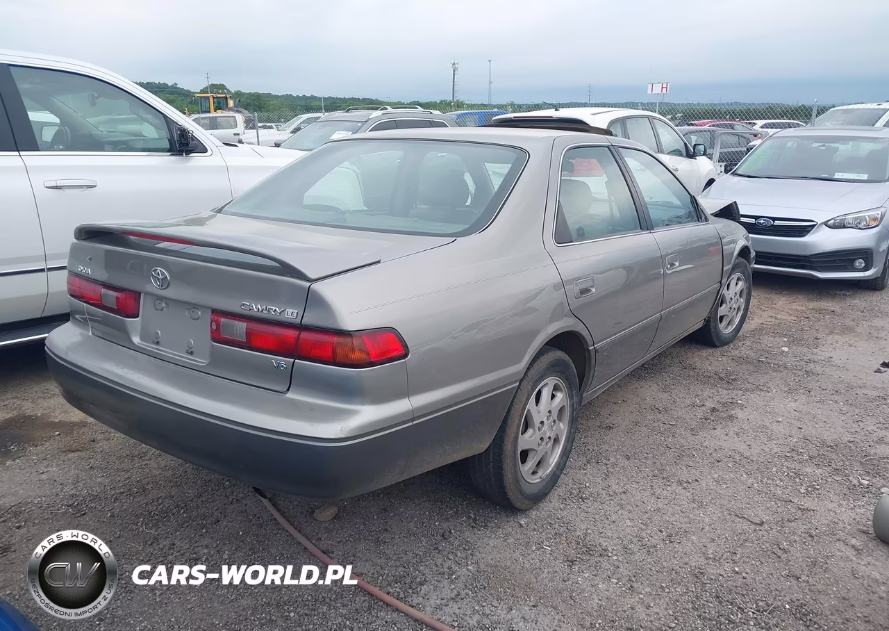 1999 Toyota Camry Le V6 VIN:JT2BF22K8X0153004 - 4