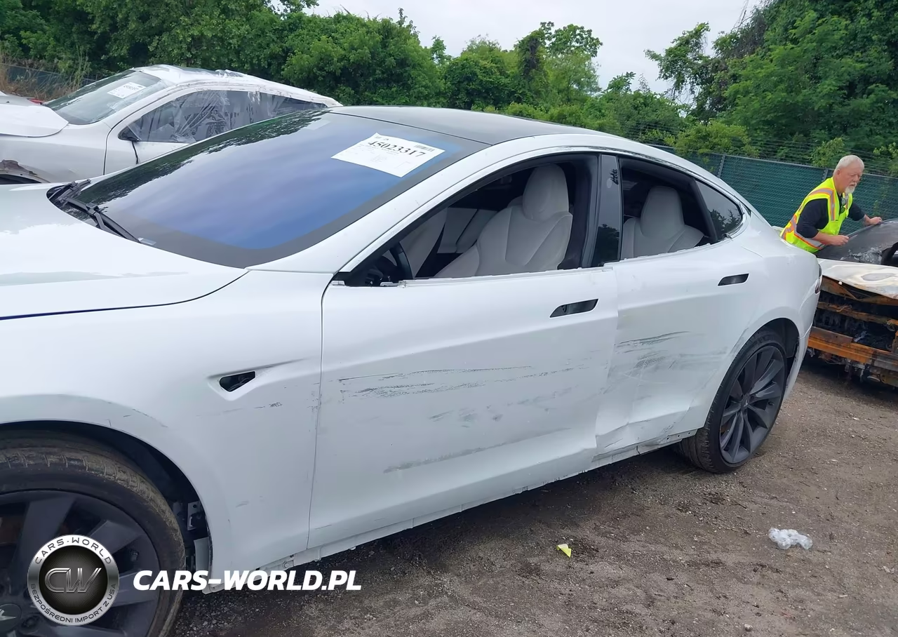 2020 Tesla Model S Long Range Dual Motor All-Wheel Drive-Long Range Plus Dual Motor All-Wheel Drive VIN:5YJSA1E21LF389338 - 6